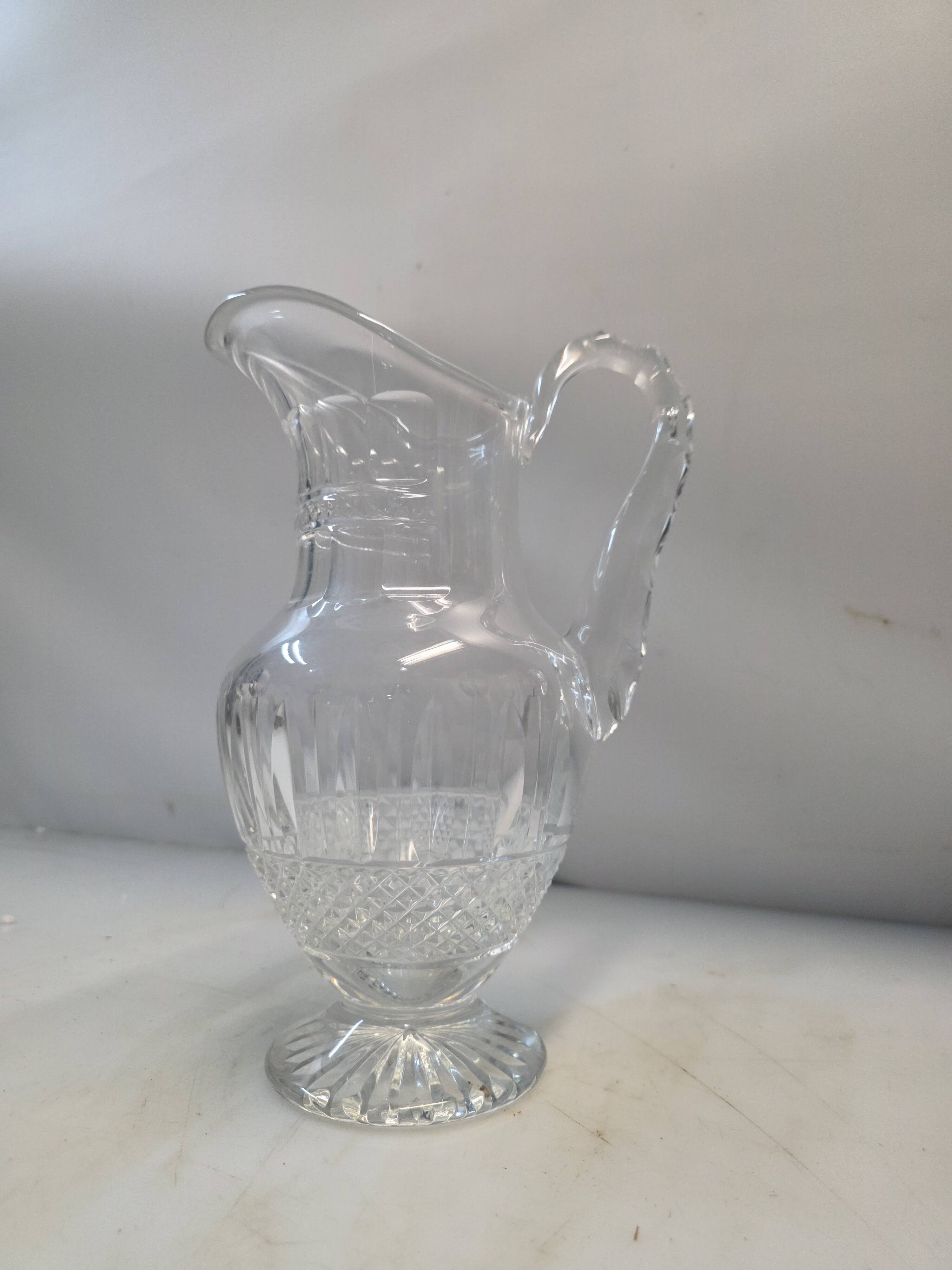 Cut crystal water jug from Saint-Louis