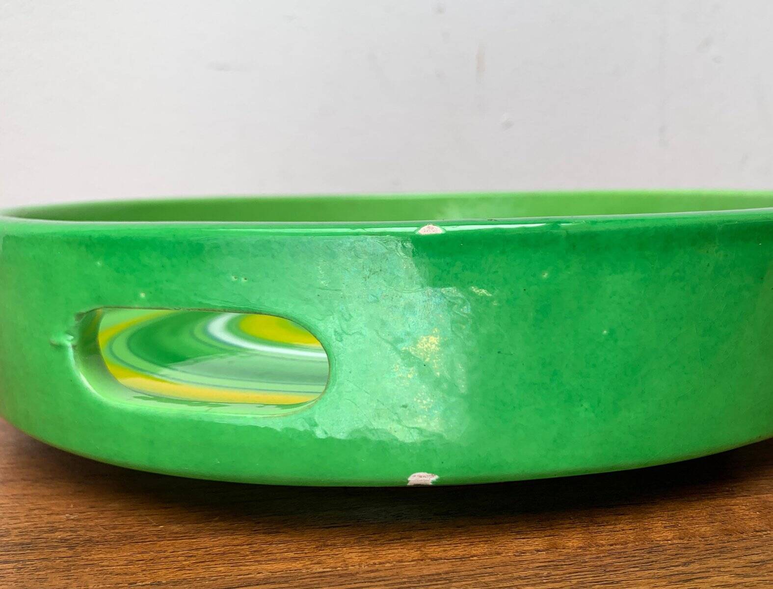 Italian ceramic platter from the mid-century by Bitossi for Rosenthal Netter, 1960s.