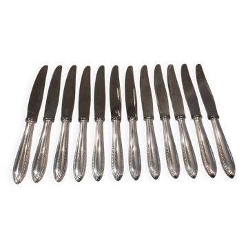 12 silver-plated metal table knives by Christofle Albatros, 24.7 cm.