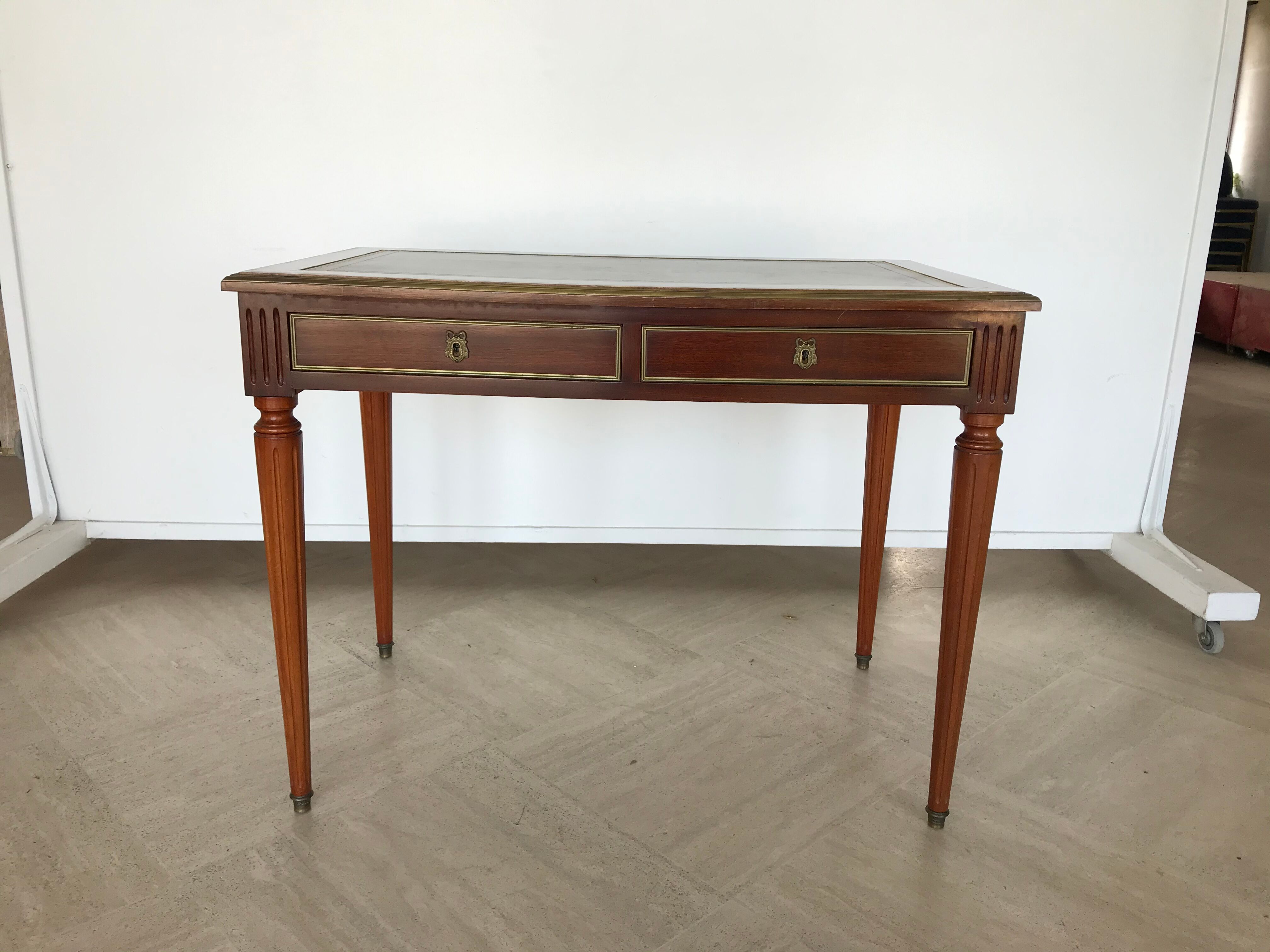 Louis XVI style desk, leather top with two side zippers