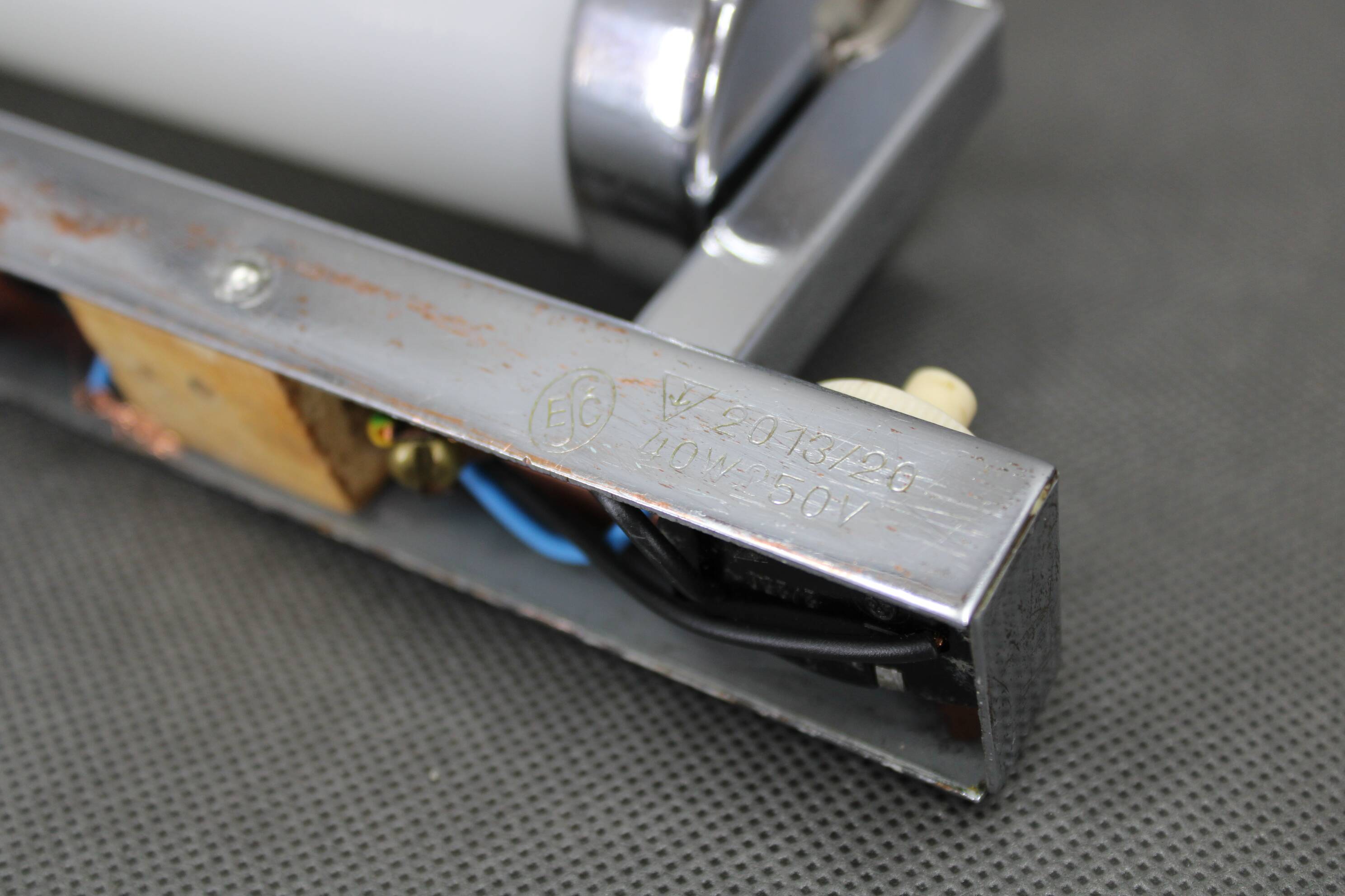 Czechoslovak Bauhaus Art Deco chrome tubular wall light, 1930s