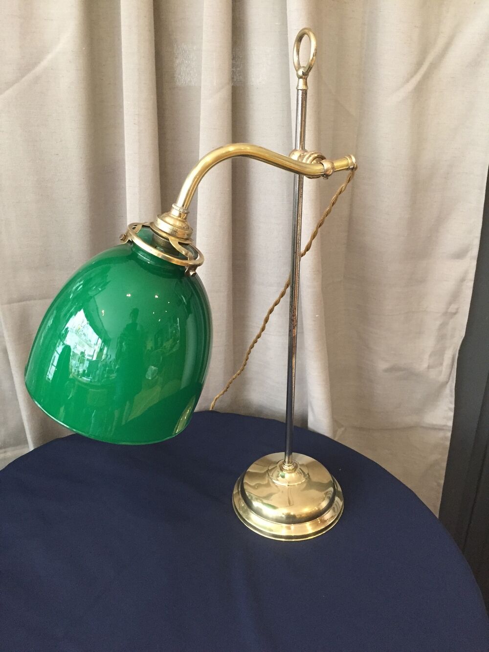 Lampe de bureau lampe d'appoint lampe de lecture quinquet laiton tulipe opaline