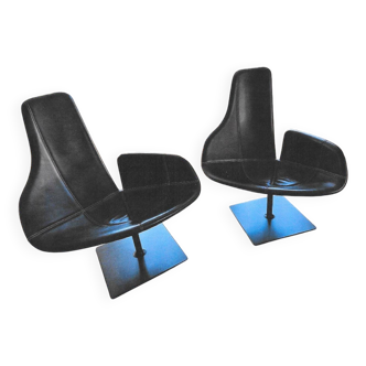A pair of FJORD swivel chairs from the MOROSO brand