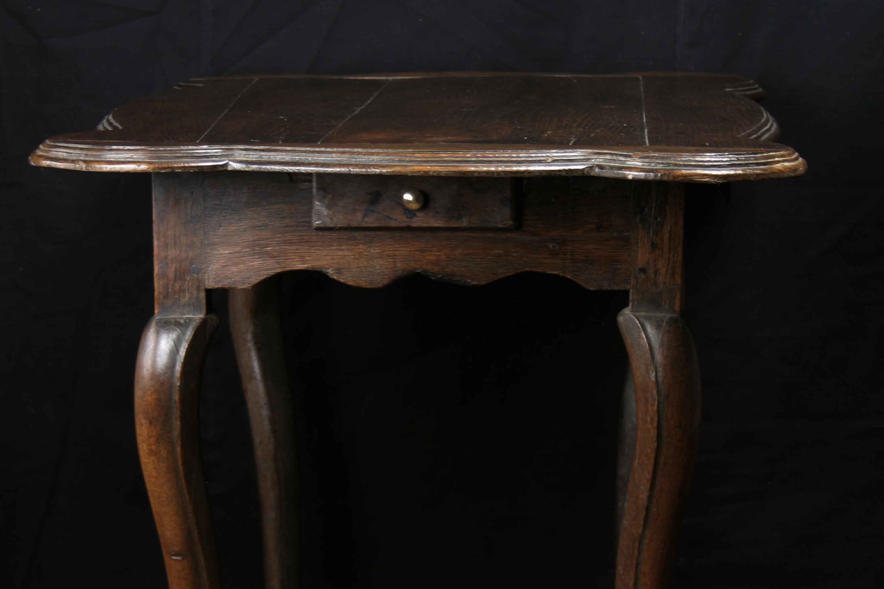 Games table Louis XV period quadrilobate