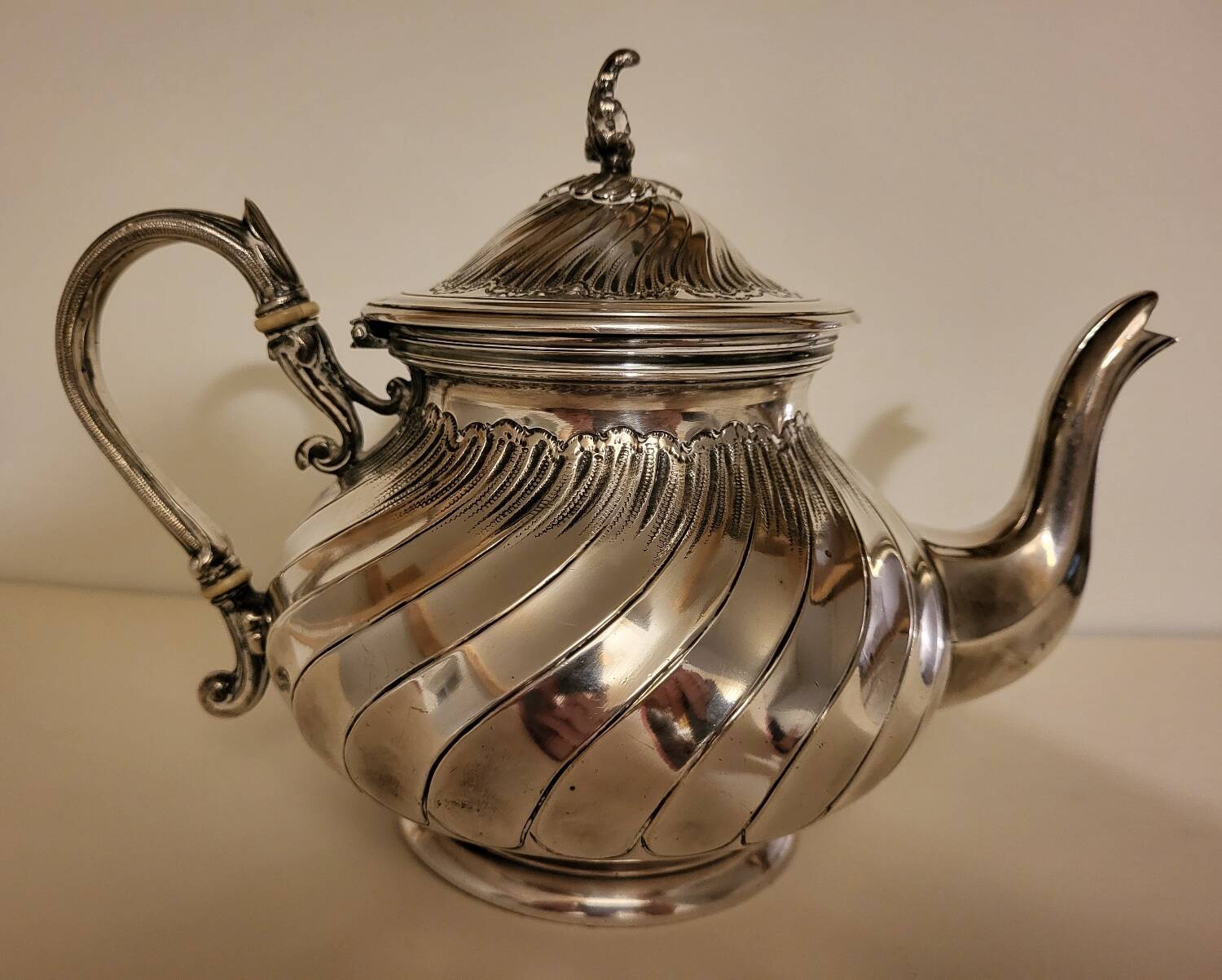 Silver-plated metal teapot signed "Boulenger"