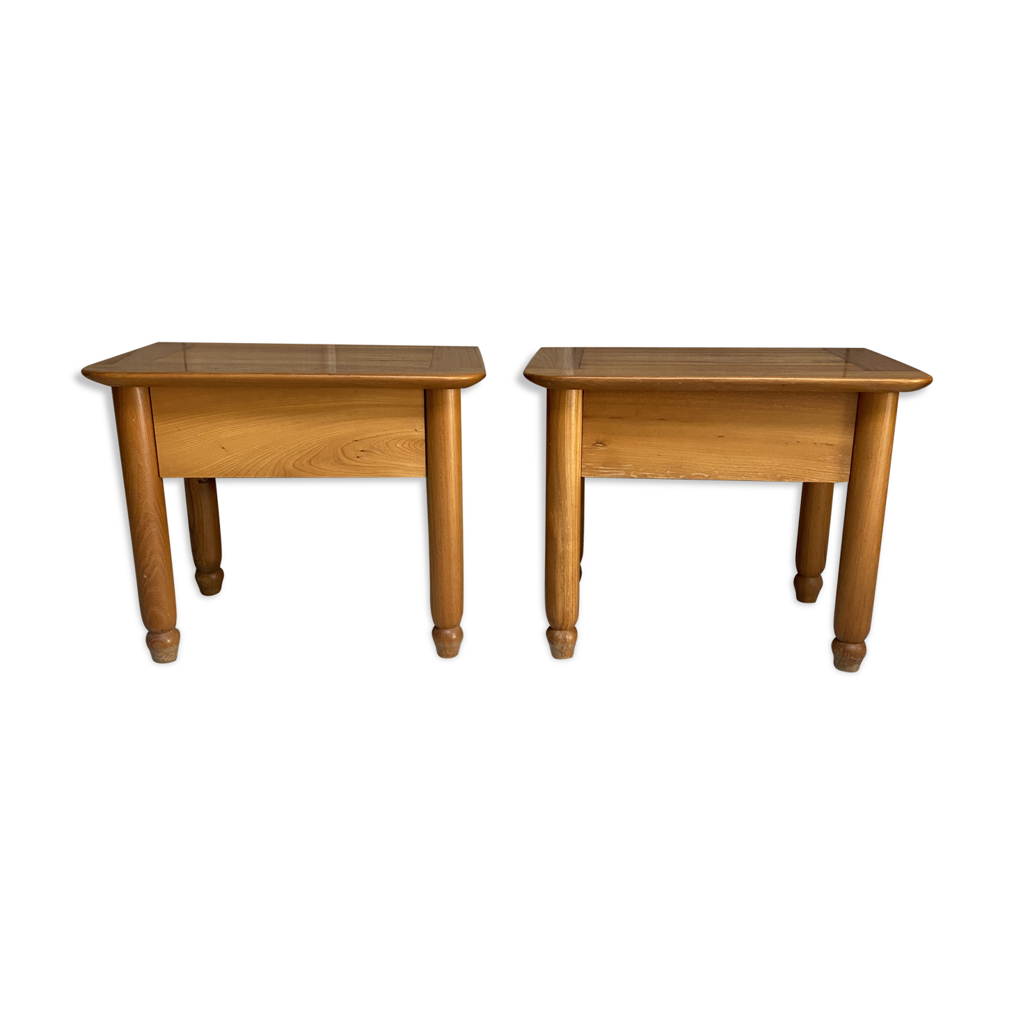 Pair of bedside tables Regain