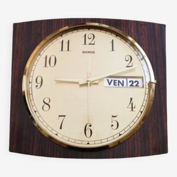 Pendule, horloge en formica marron, forme rectangulaire fonctionnelle