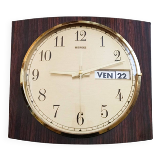 Pendule, horloge en formica marron, forme rectangulaire fonctionnelle