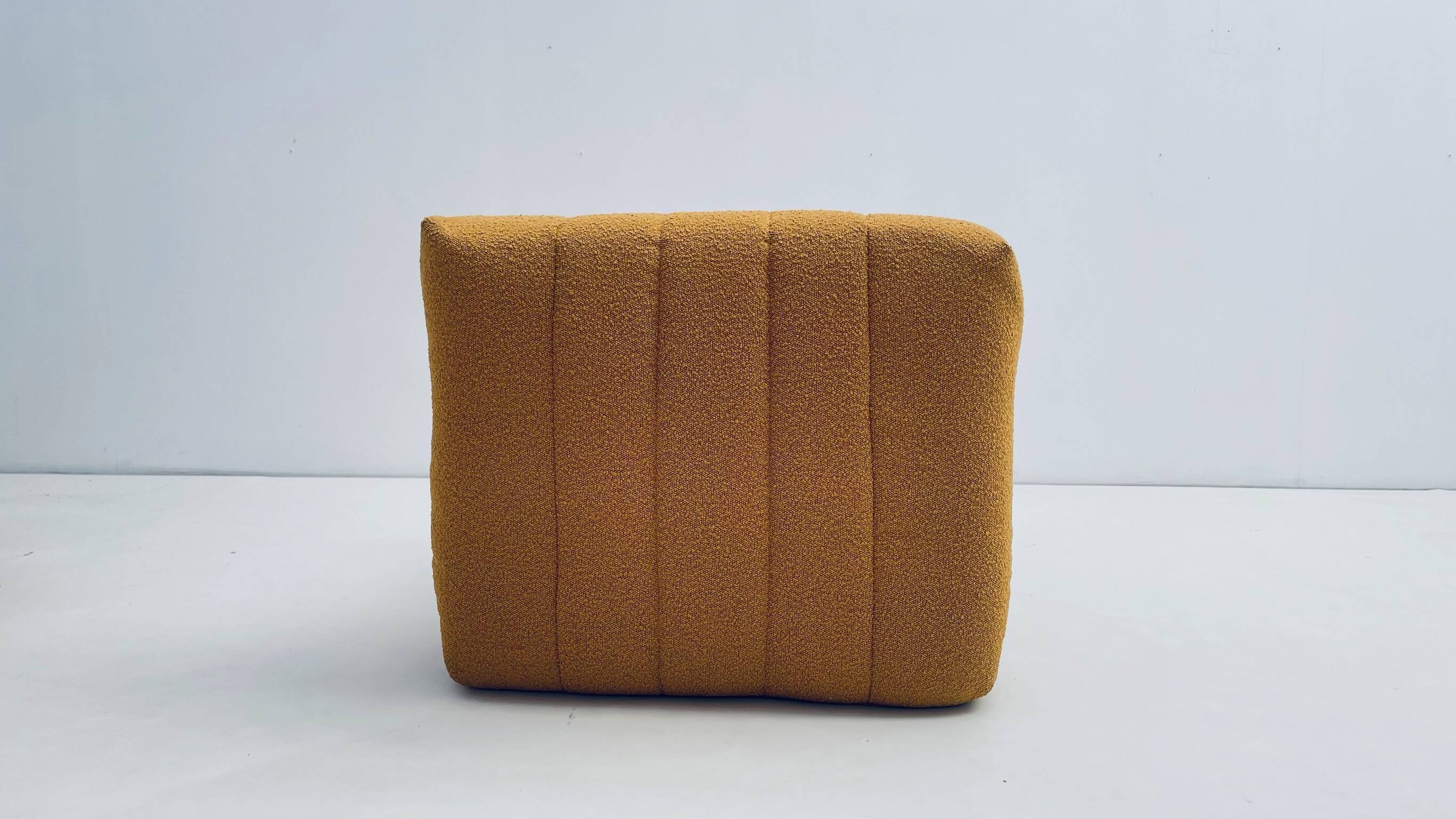 Yellow bouclé comfy Living room set