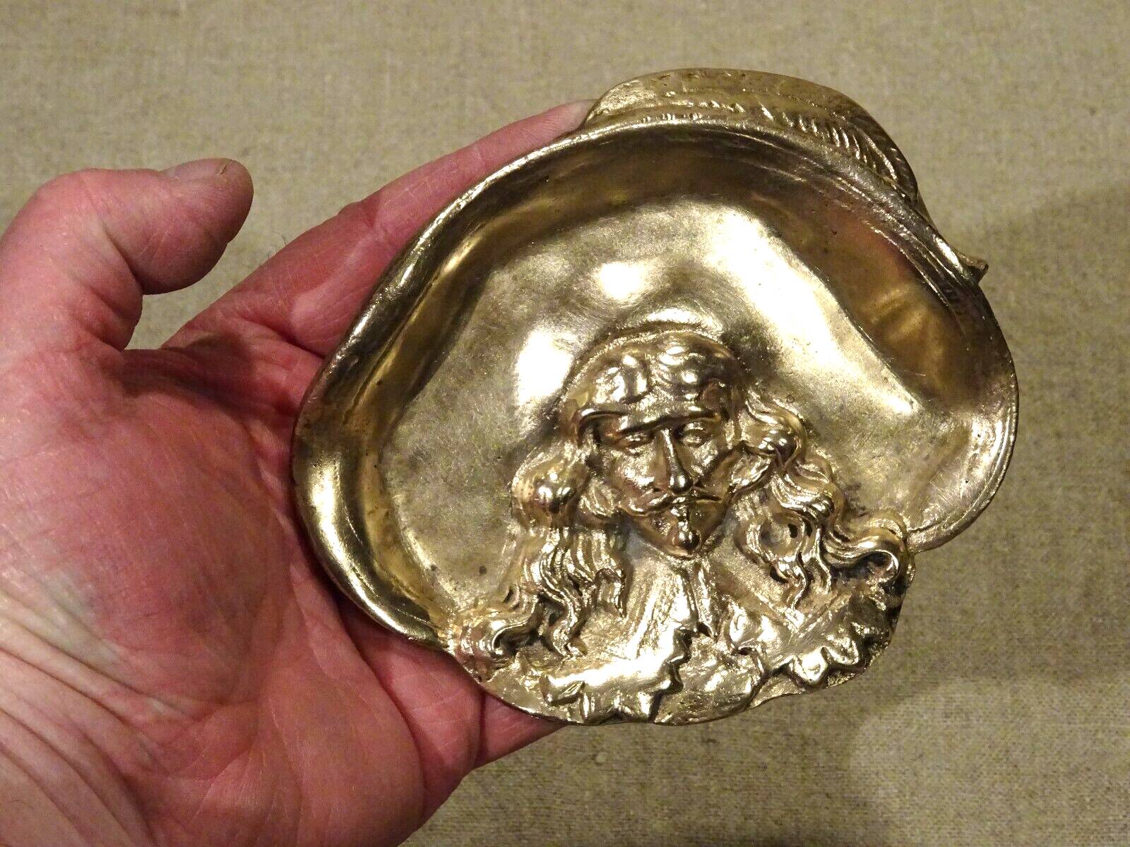Old empty bronze cup pocket with D'artagnan musketeer decoration 12.9 x 11.1 cm