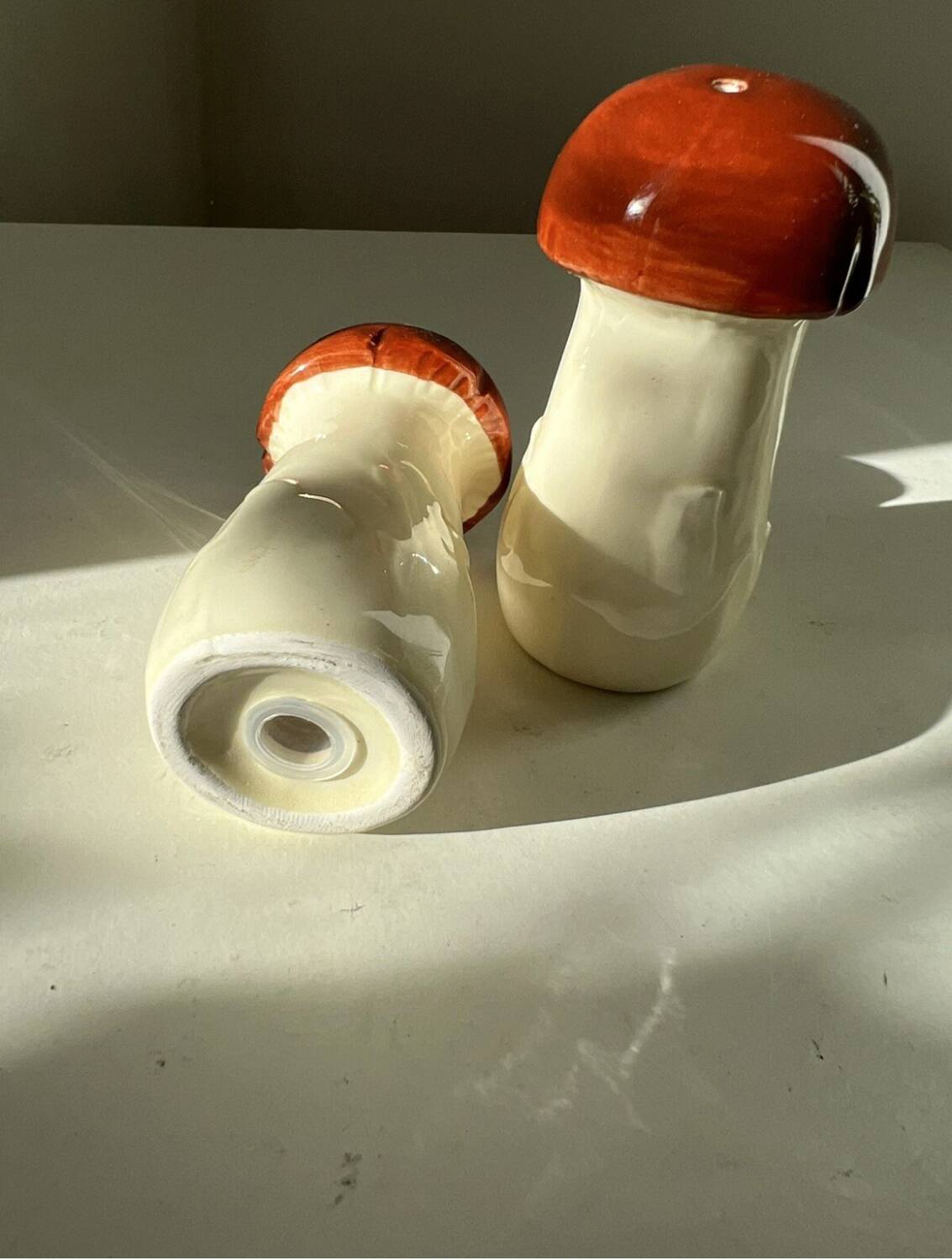 Mushroom-shaped ceramic salt and pepper shakers