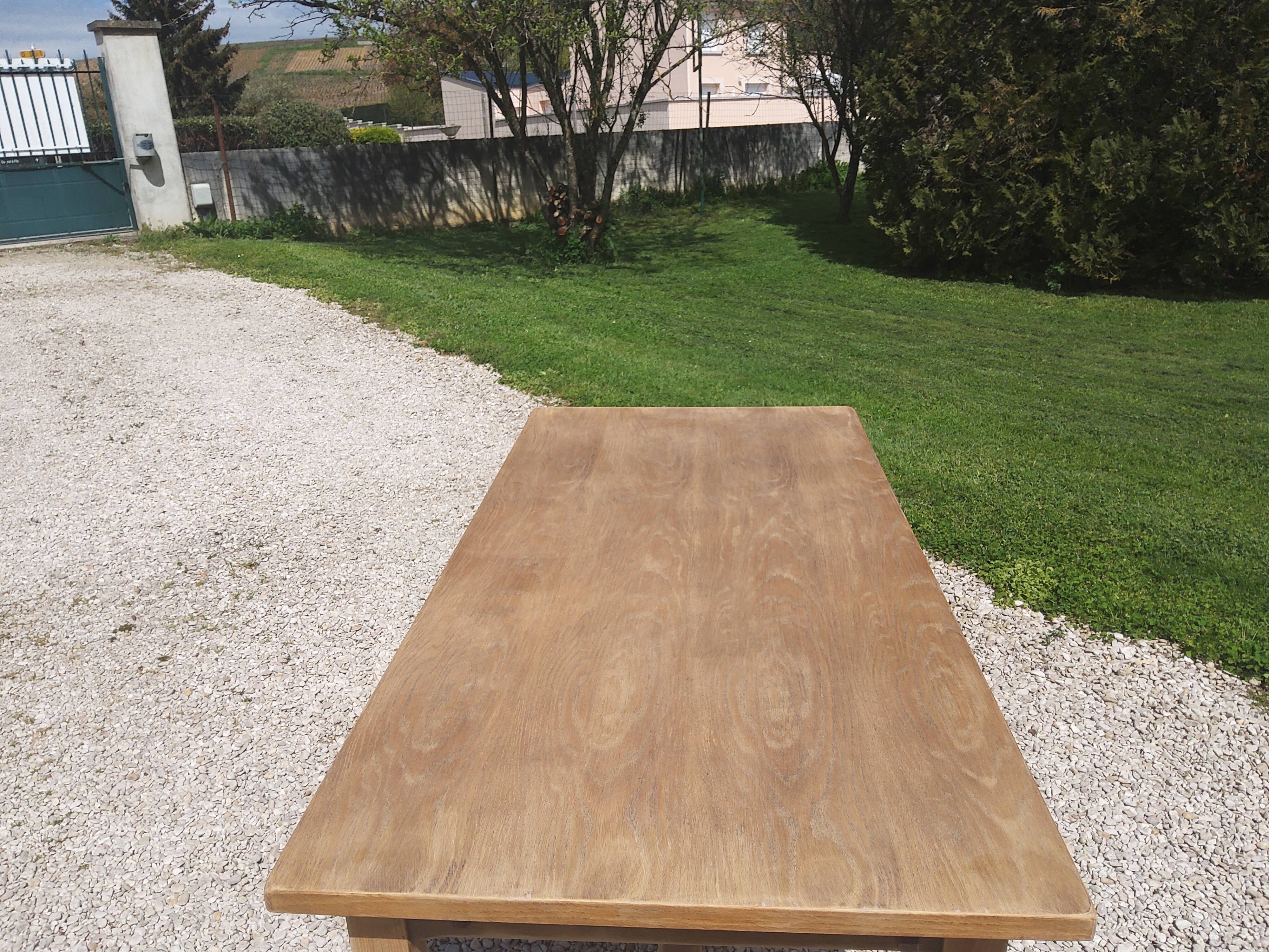 Farmhouse table