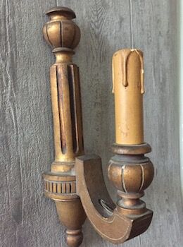Pair of wooden appliques, old-age gilding