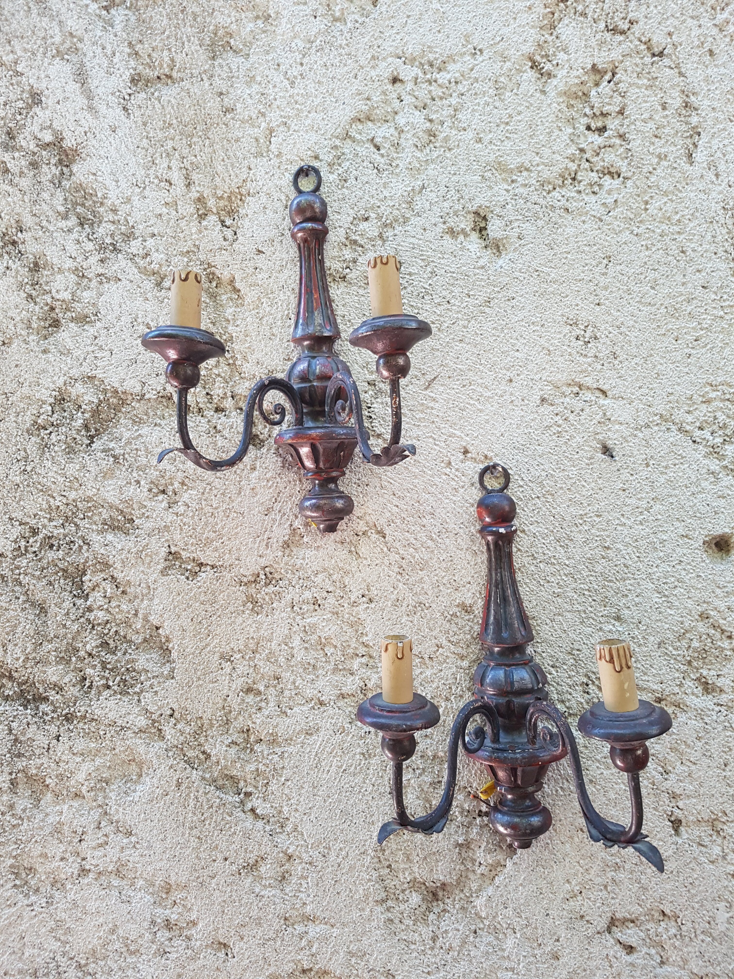 Pair of wooden and metal wall light