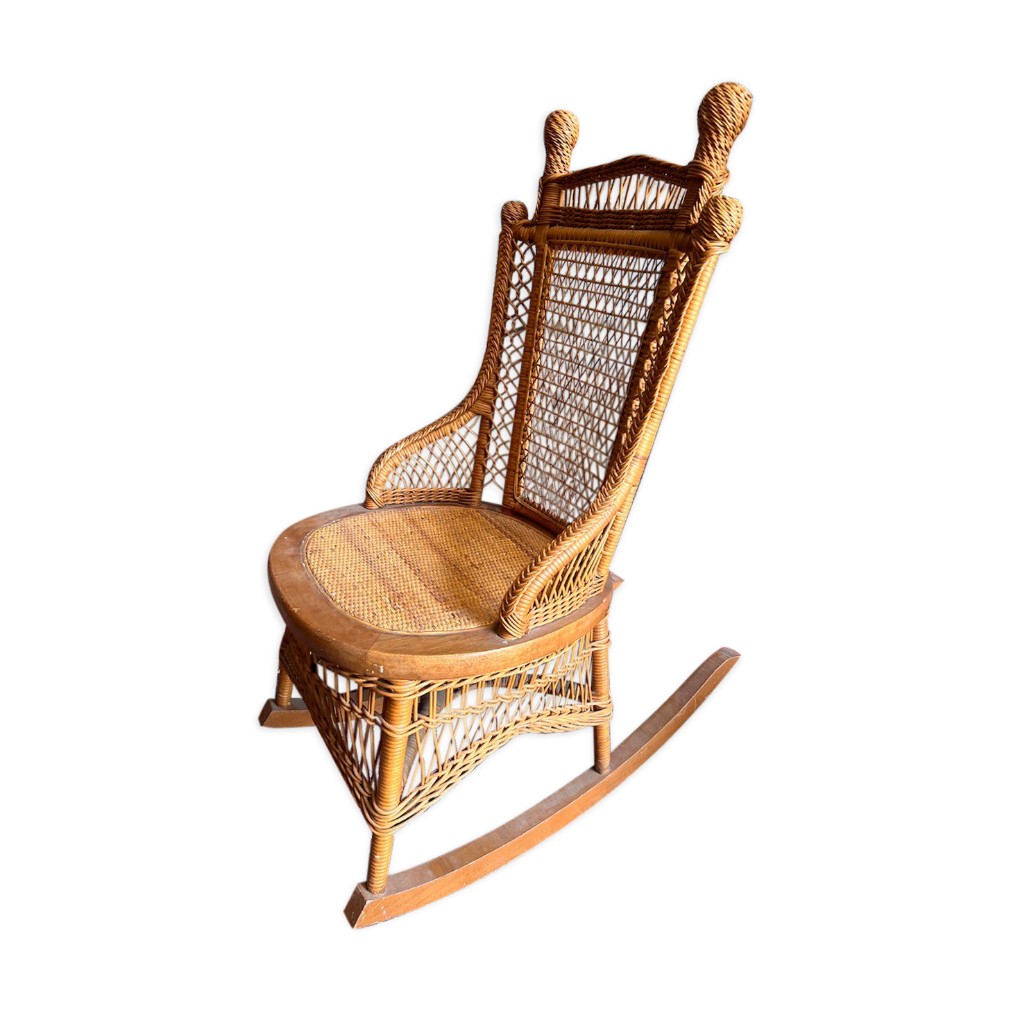 Rocking-chair / vintage rocking chair made of wood and wicker