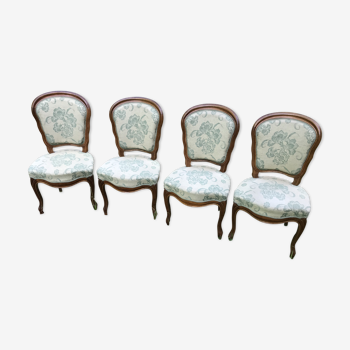 Suite de 4 chaises Louis XV noyer