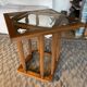 Petite table en verre et bois