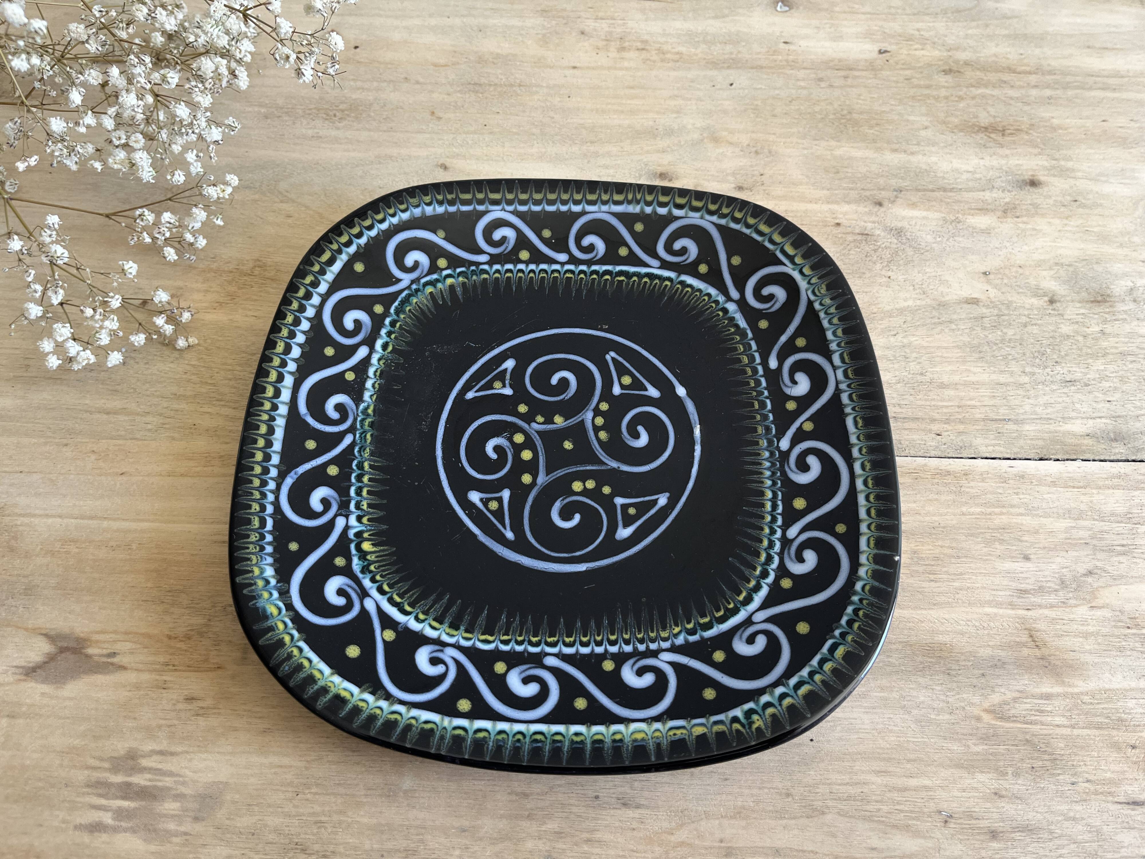 Ceramic plate Ty Breiz