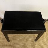 Height-adjustable piano bench