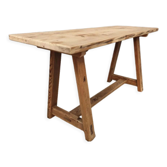 Coffee table workshop trestle Pine