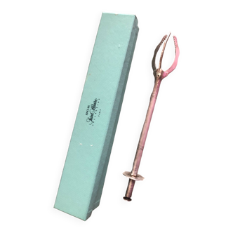 Ice cube tongs