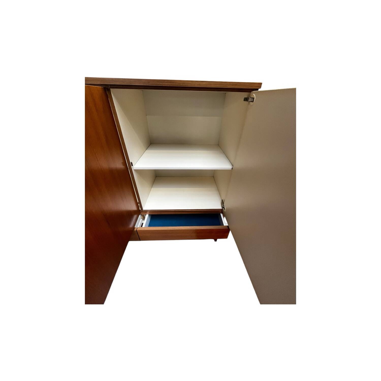 Buffet haut des années 70