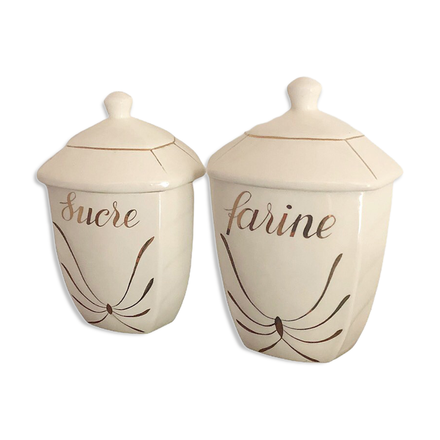 Duo of pots in faience