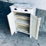 Commode parisienne