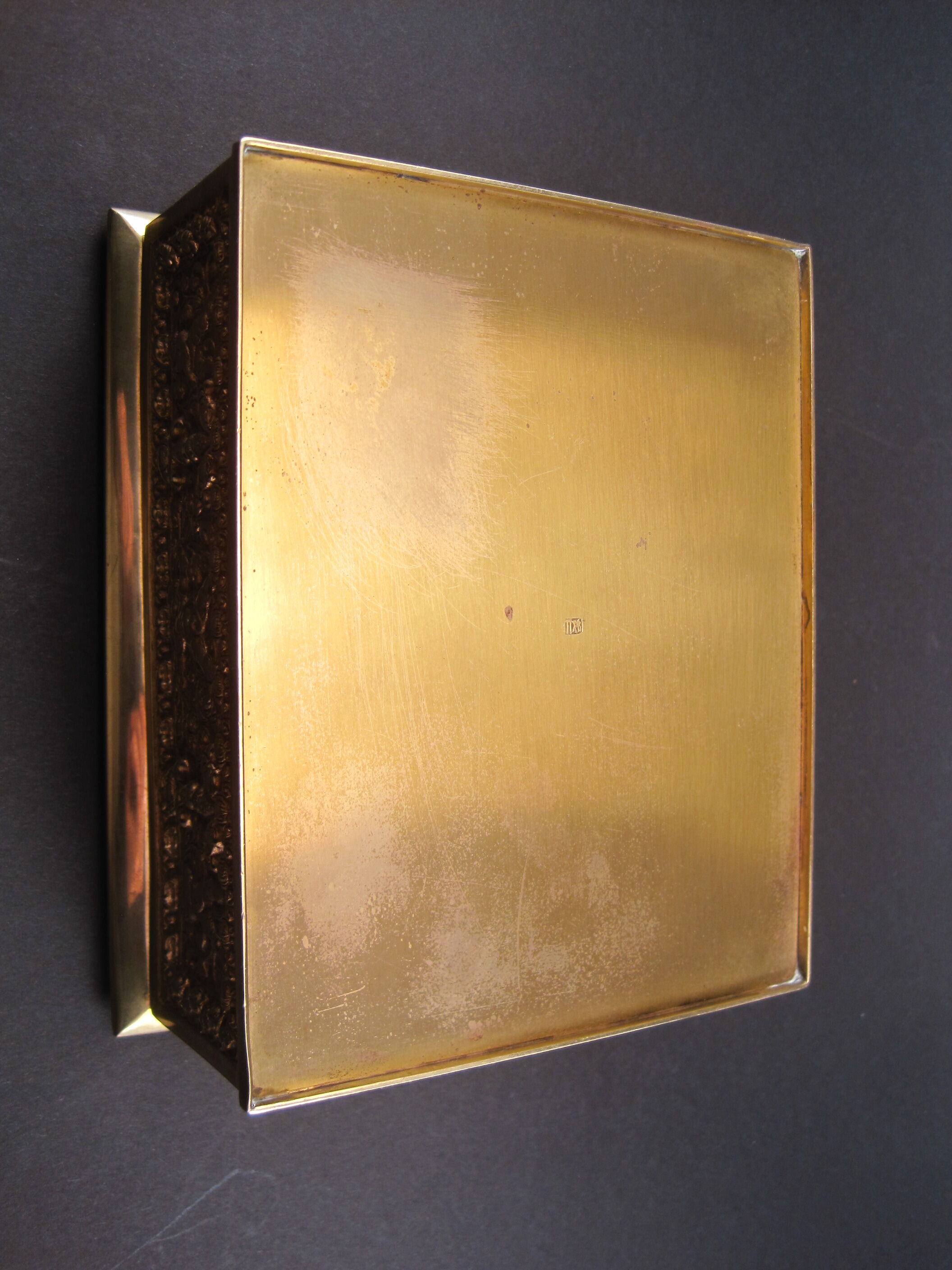 Golden brass cigar box manufactured by Erhard & Söhne around 1920
