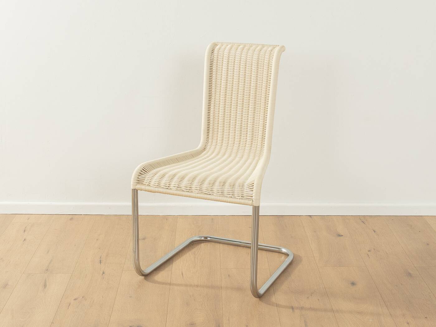 B20 cantilever chairs, Marcel Breuer, Tecta