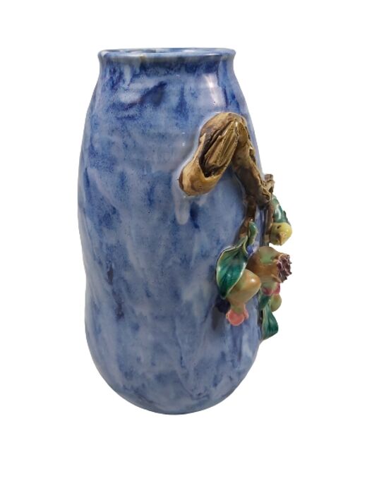 Chinese vase in polychrome glazed terracotta.