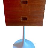 Stroebel vintage tulip foot chest of drawers for Ets Bobois