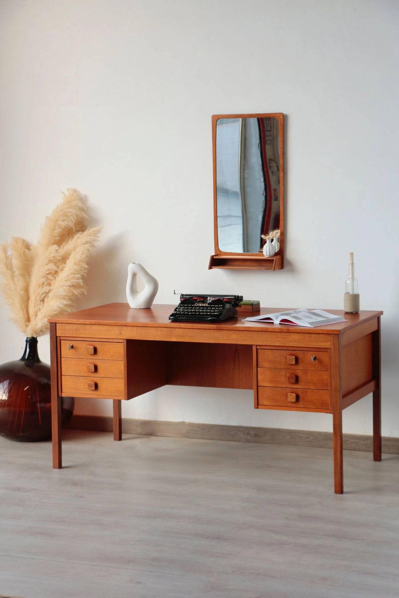 Bureau danois en teck vintage – Domino Møbler (années 60)