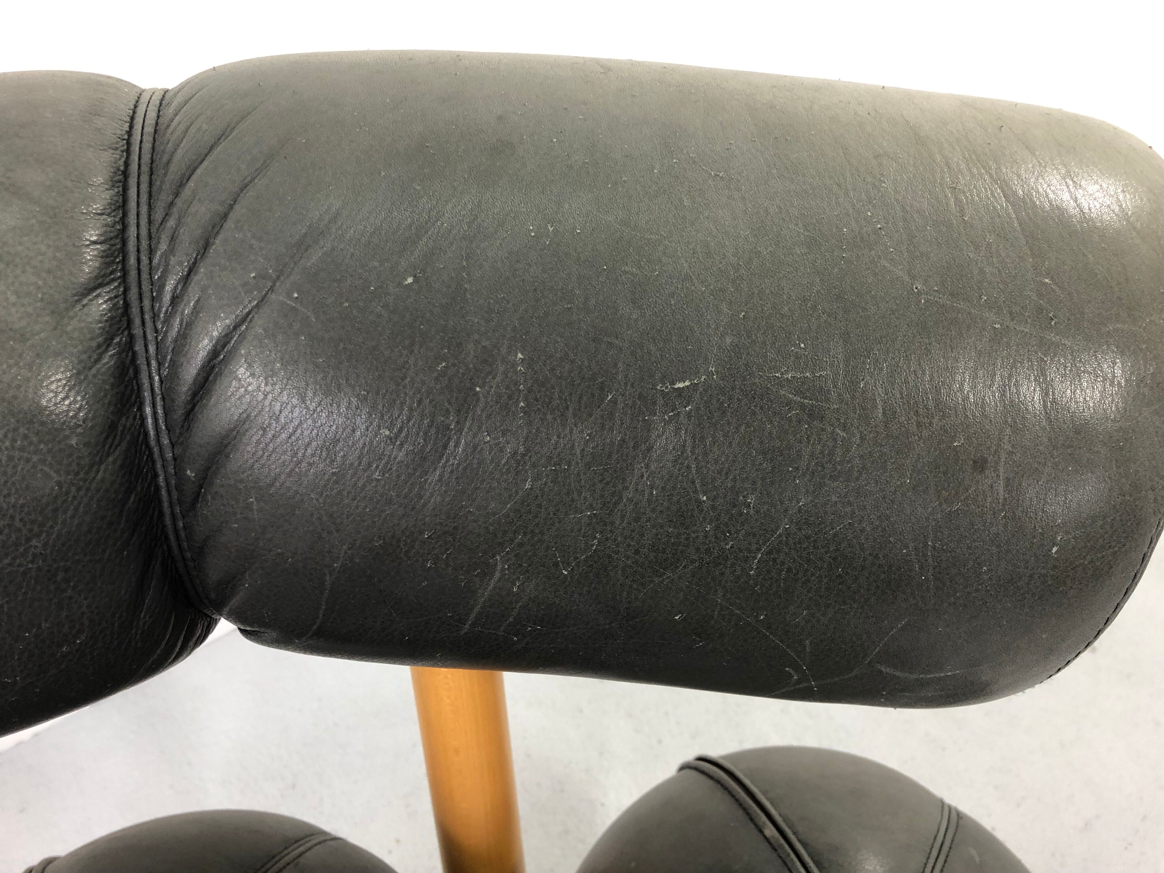 Fauteuil en cuir par Peter Opsvik pour Stokke, Norvège