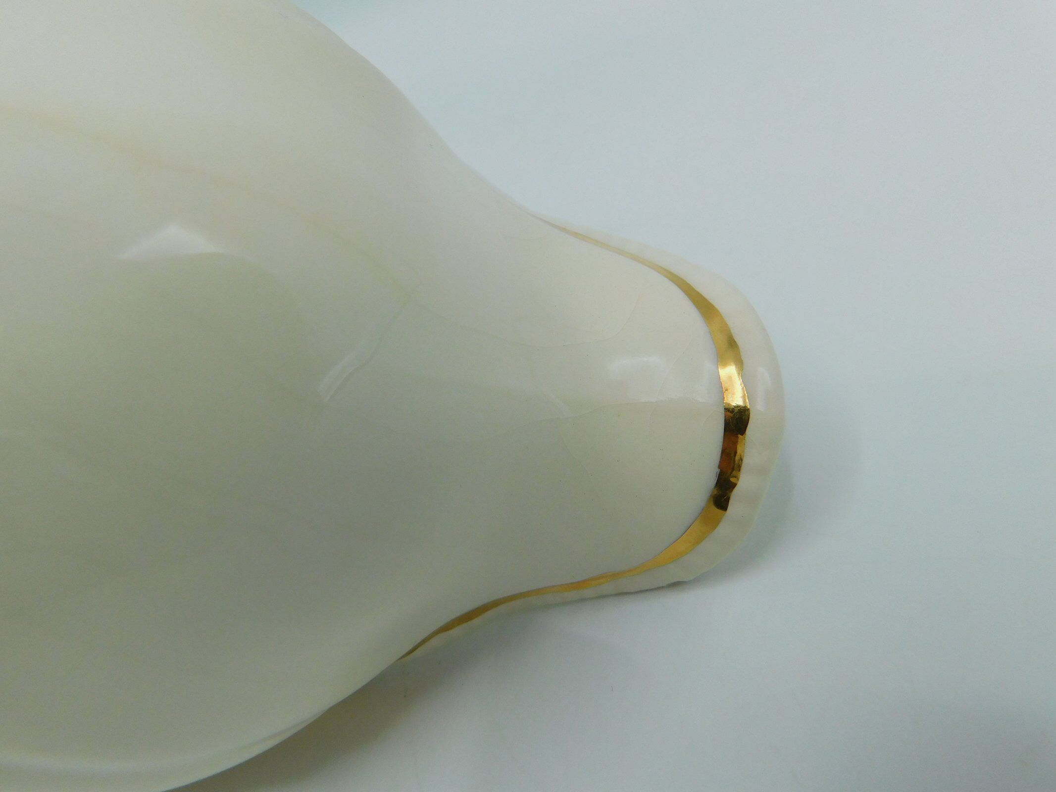 Longchamp ivory and gold saucière