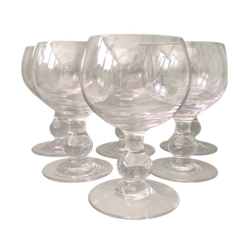 6 crystal wine glasses