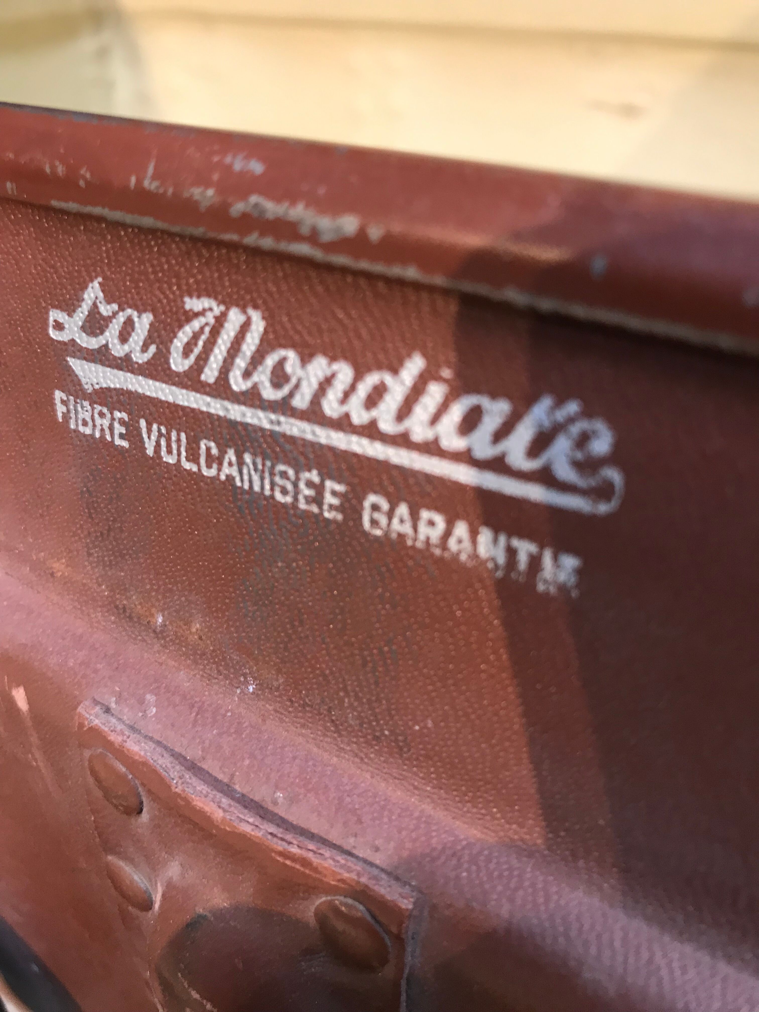 Malle de voyage « la mondiale »