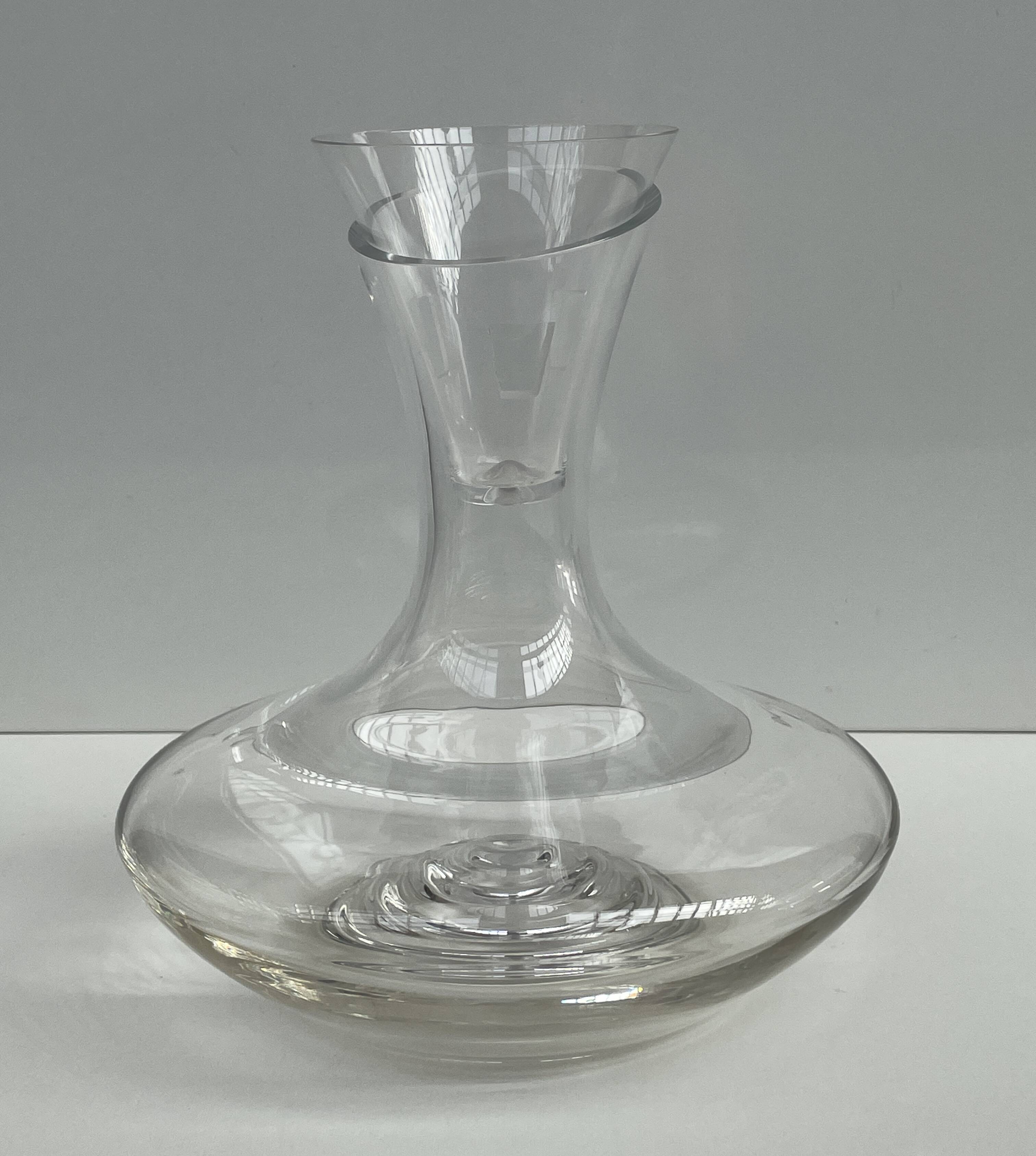 Designer glass decanter – organic shape – contemporary style