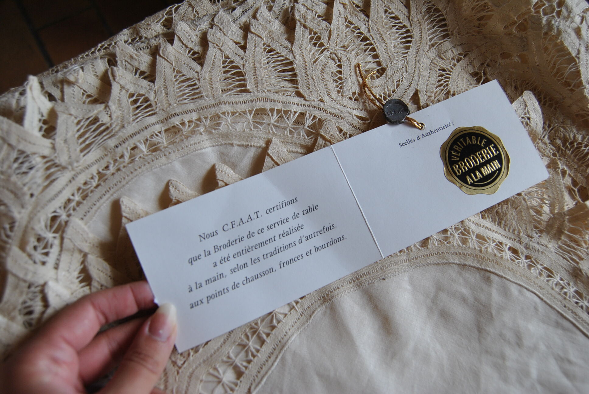 Hand embroidery tablecloth 170x260 + 12 matching towels