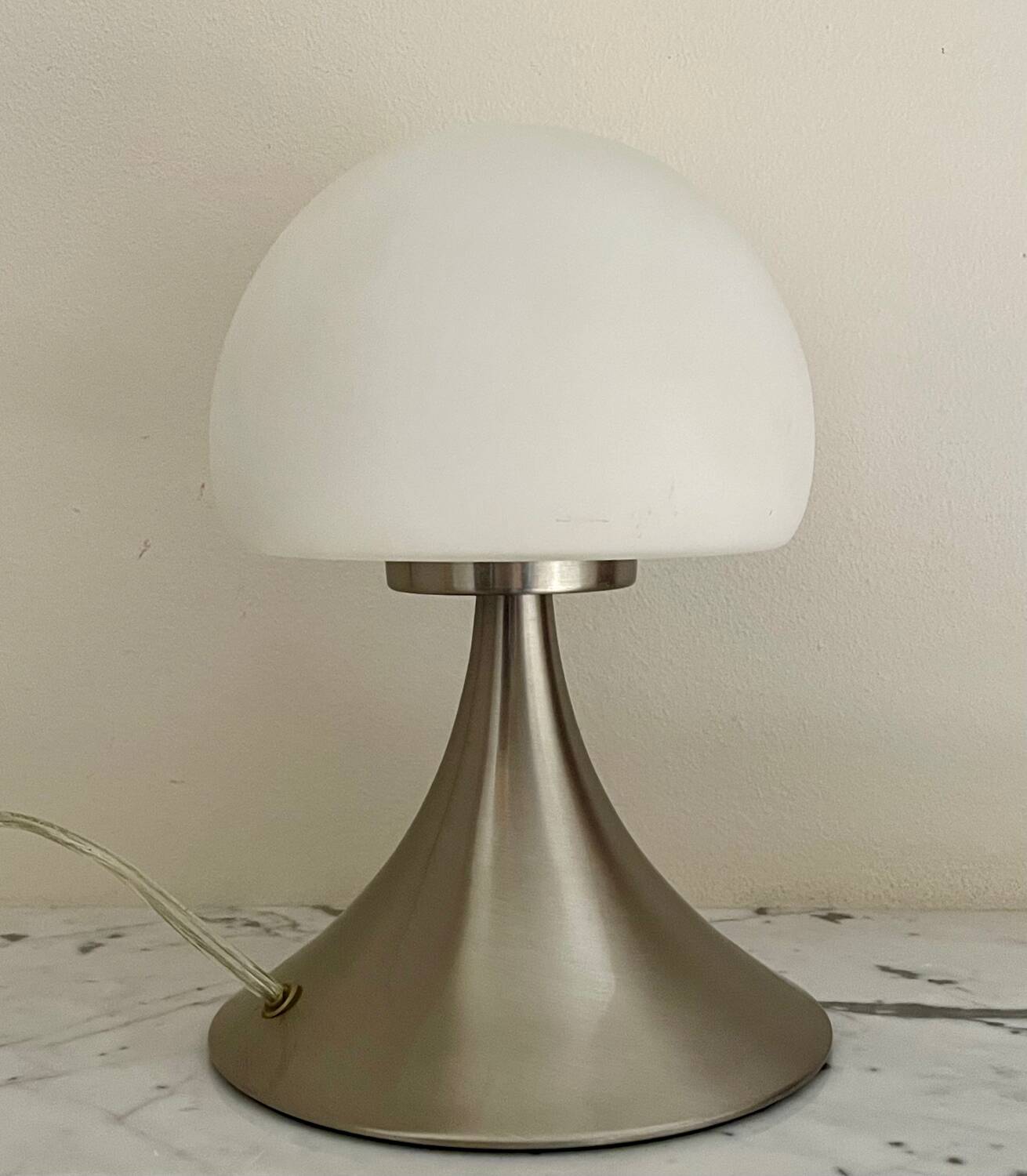 Lampe champignon pied tulipe