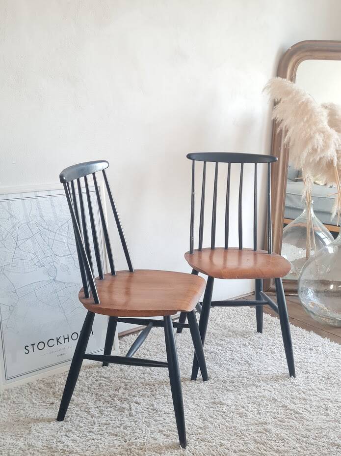 Pair of Scandinavian chairs model Fanett by Tapiovaara