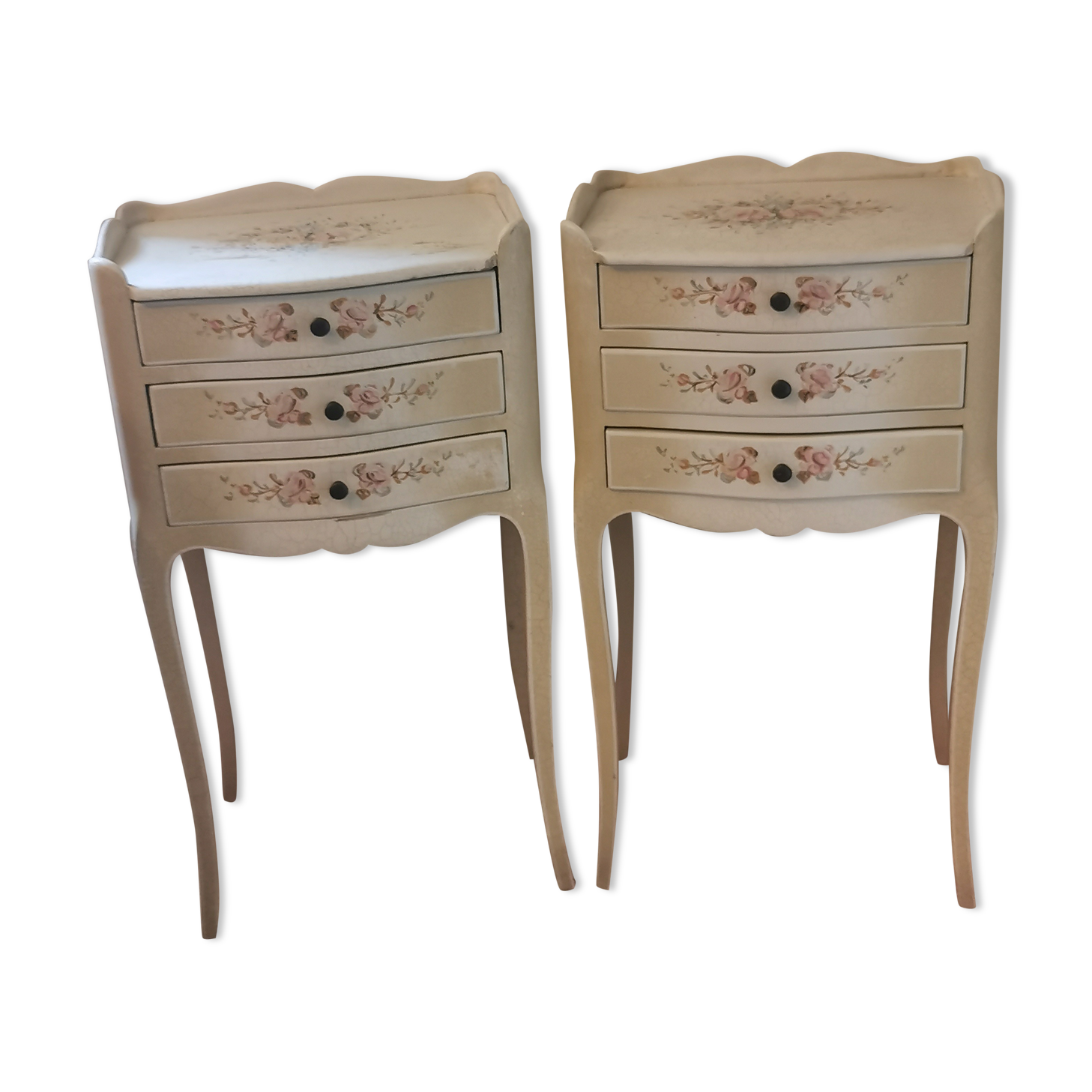 Pair of bedside tables louis XV style XX th century, painted floral decoration