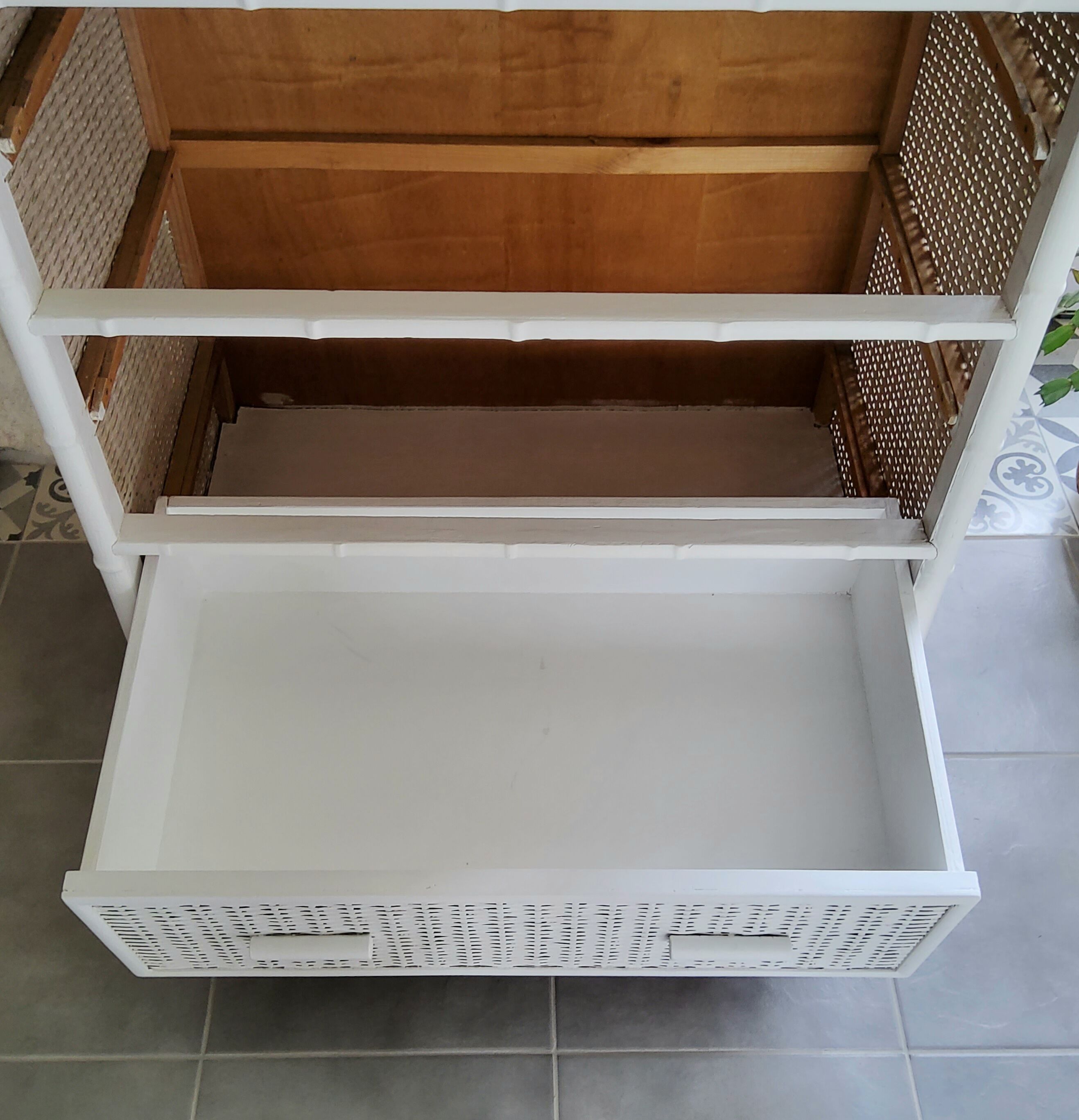 Rattan chest of drawers 70s