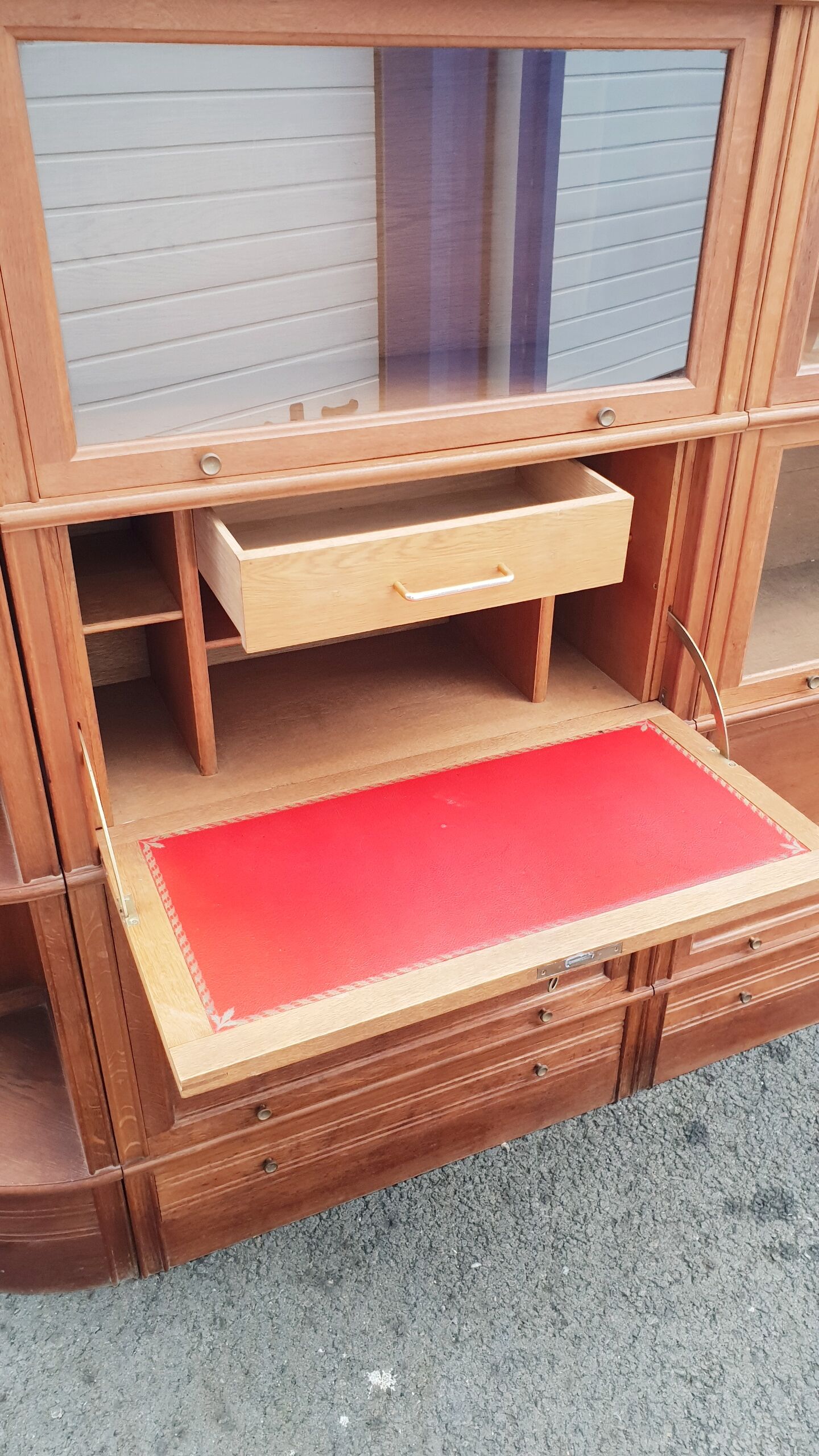 Vintage notary library