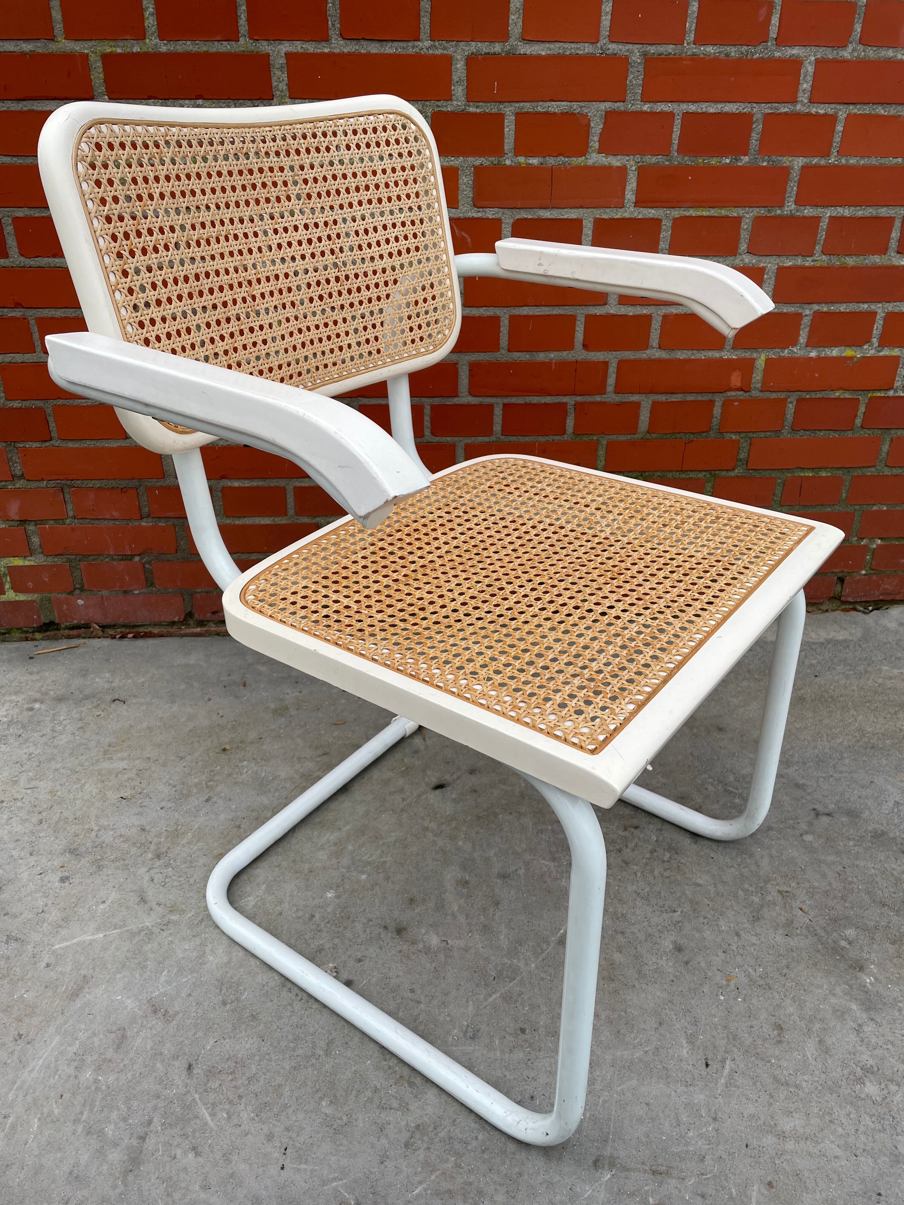 Cesca chair model with armrest in white