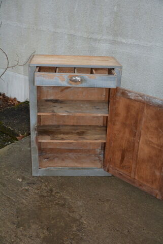 Parisian buffet skated