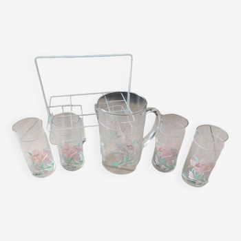Glasses with carafe and basket