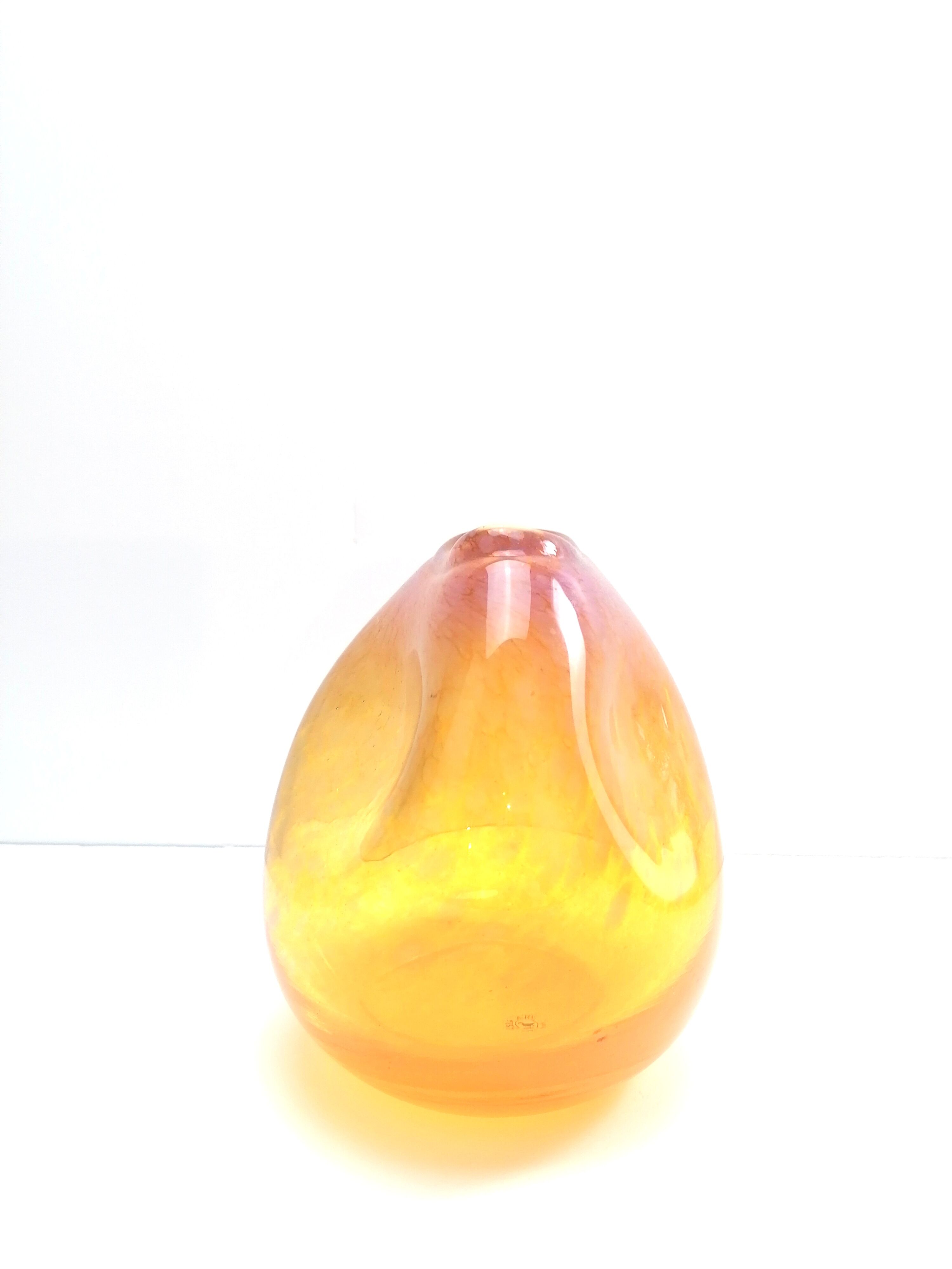 Vase boule orange soufflé à la main de L'Oca Nera (Italie)