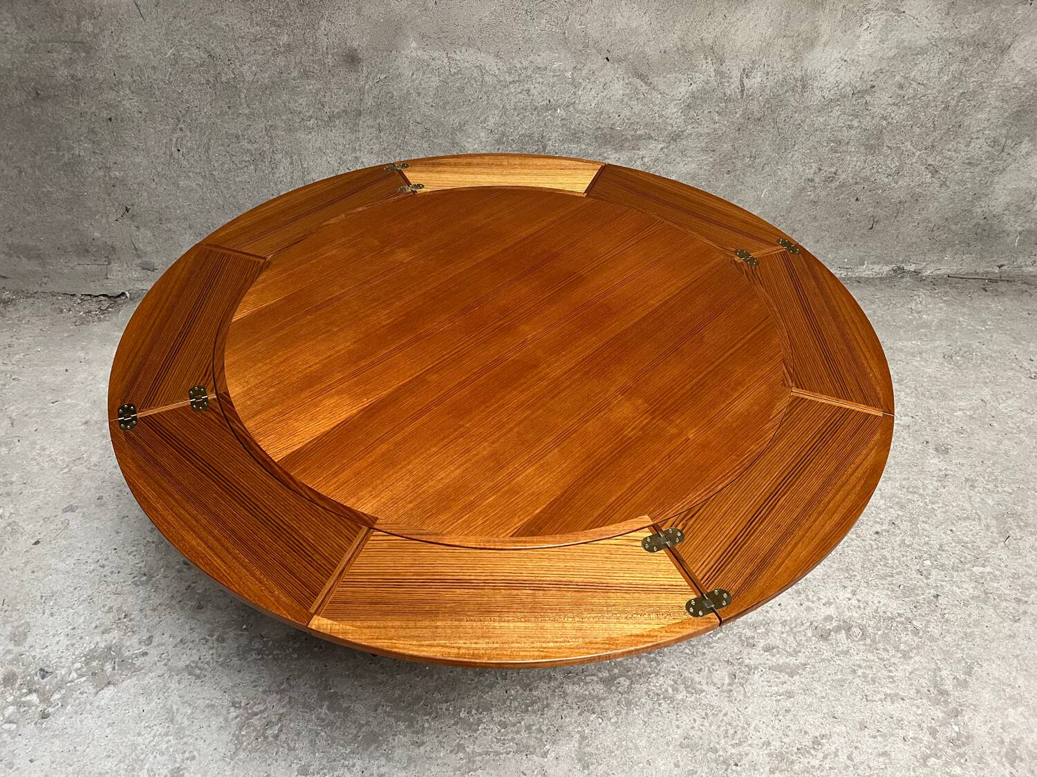 Scandinavian flip flap lotus table by drylund in teak 1960