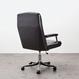 Osvaldo Borsani P126 Highback office chair for Tecno Italy 1960s